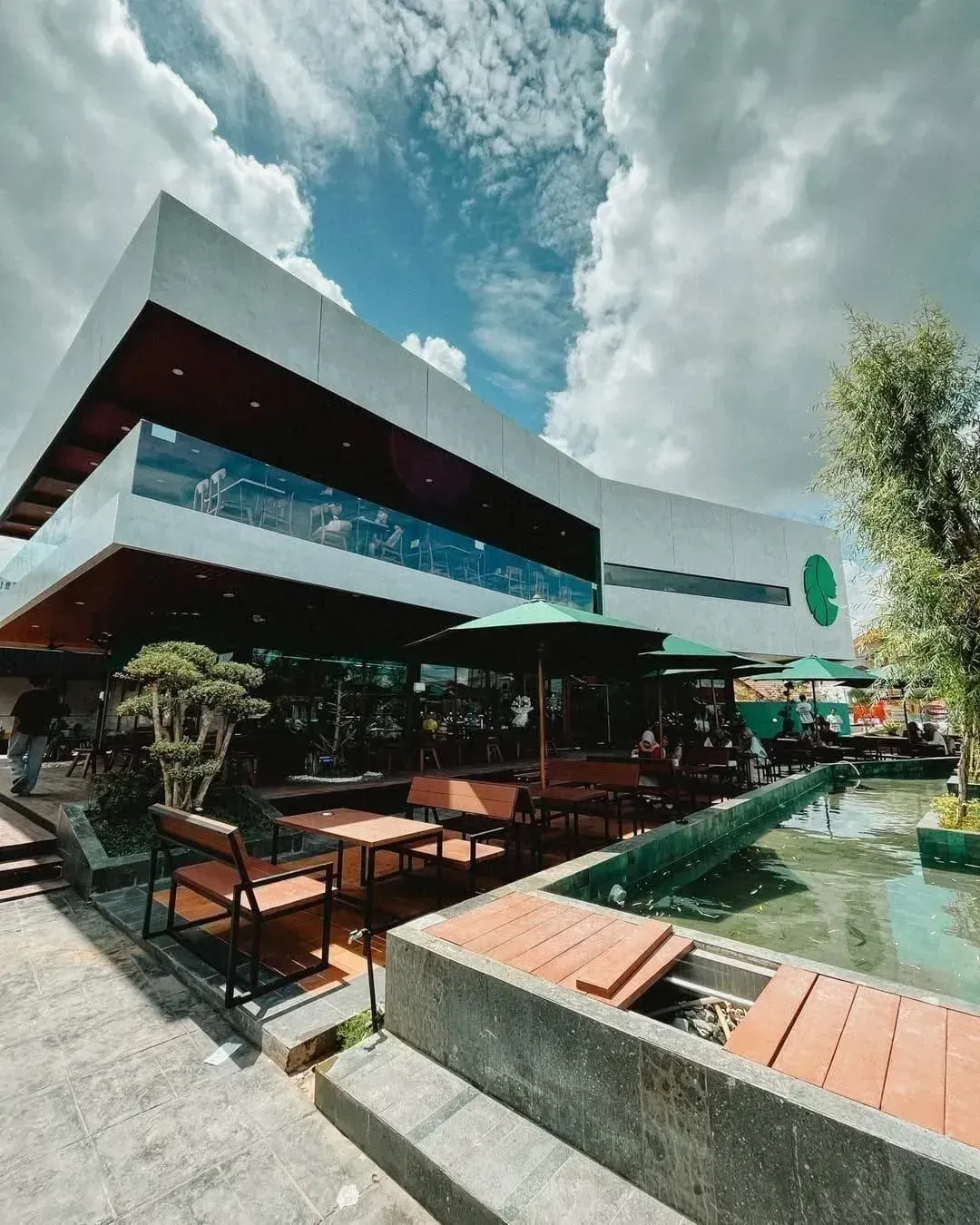 Elsana Surya Gallery 1