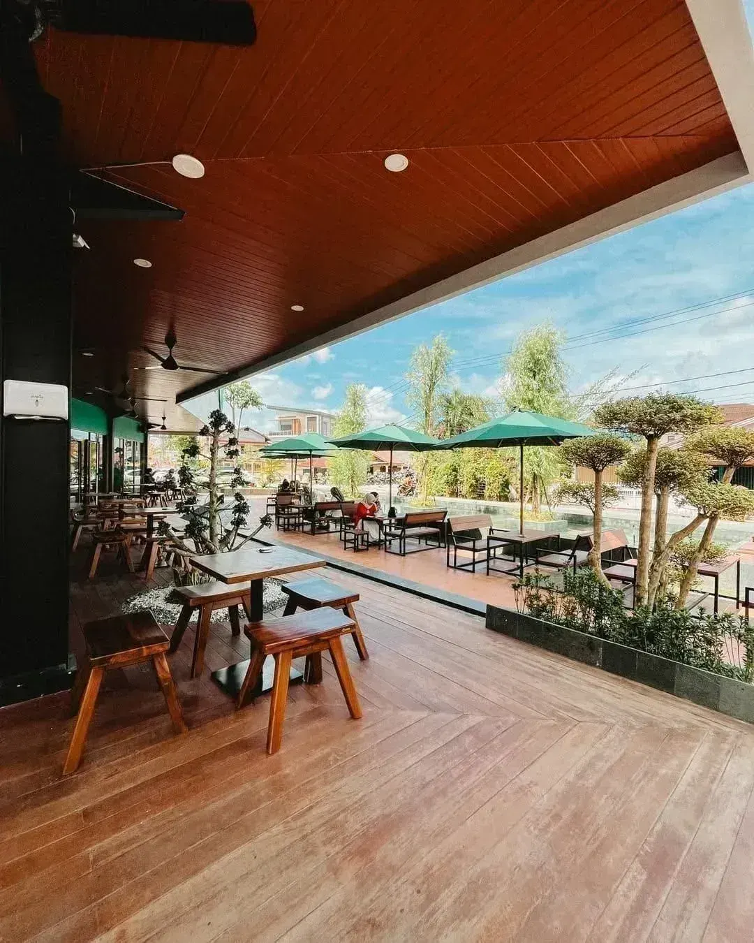Elsana Surya Gallery 6