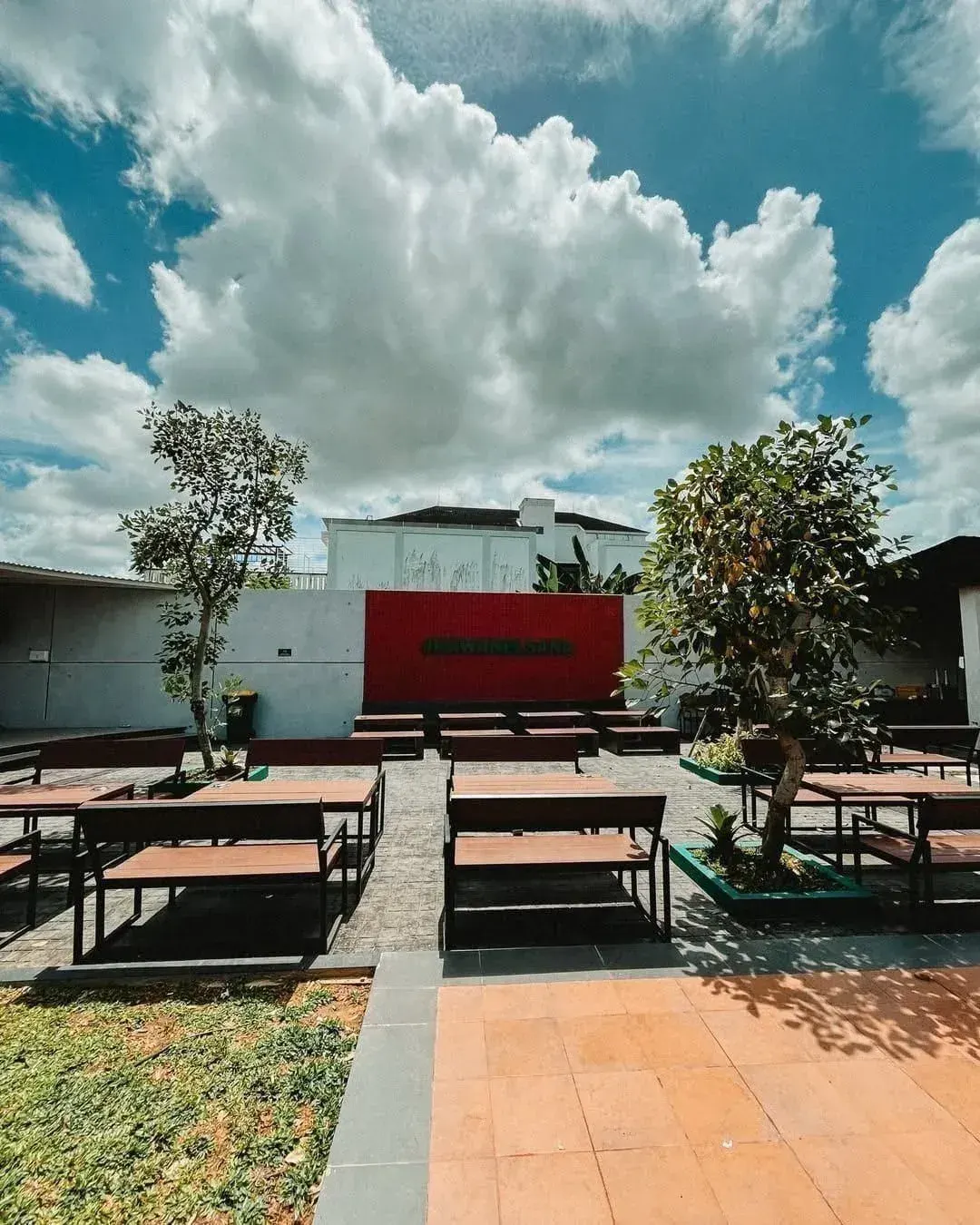 Elsana Surya Gallery 8
