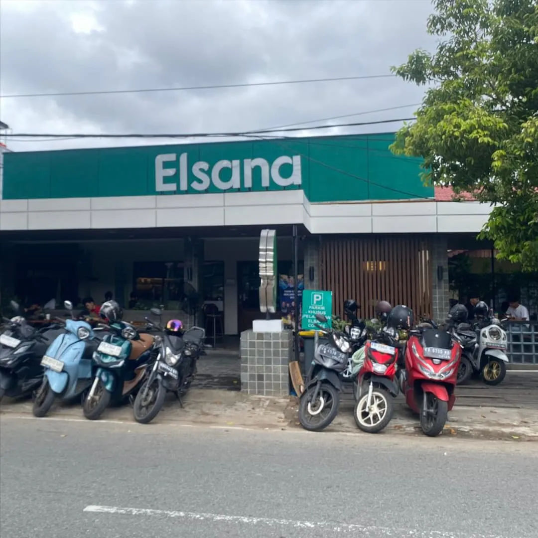 Foto outlet Elsana Uray Bawadi